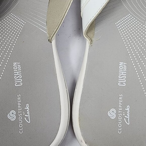 Clarks Cloudsteppers Womens Size 9 White Flower Thong Sandals Cushioned - Picture 4 of 10